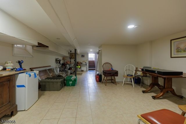 348 Cherry St, Elizabeth City, NJ 07208