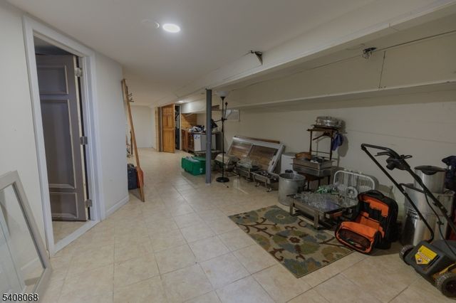 348 Cherry St, Elizabeth City, NJ 07208