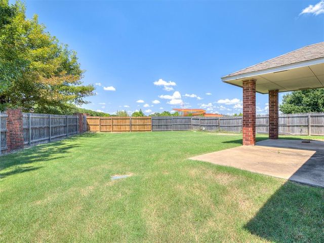 1600 Hazelwood Drive, Norman, OK 73071