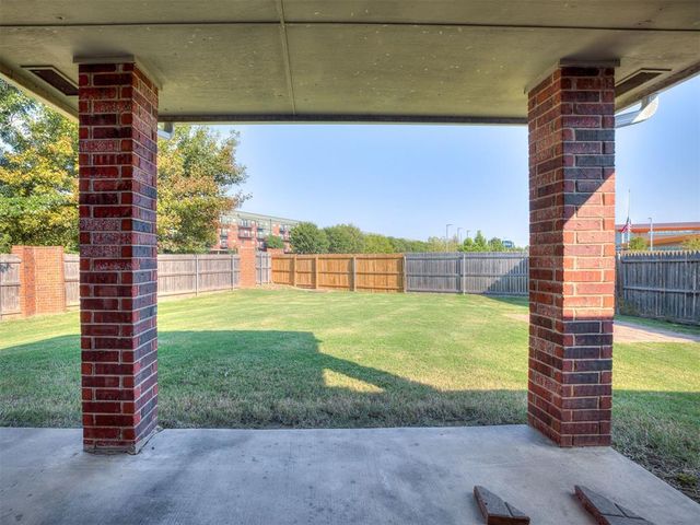 1600 Hazelwood Drive, Norman, OK 73071