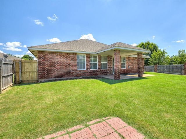 1600 Hazelwood Drive, Norman, OK 73071