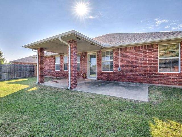 1600 Hazelwood Drive, Norman, OK 73071