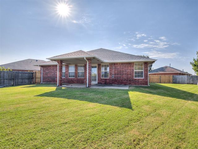 1600 Hazelwood Drive, Norman, OK 73071