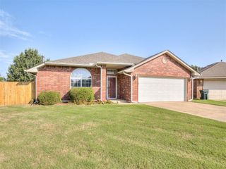 1600 Hazelwood Drive, Norman, OK 73071