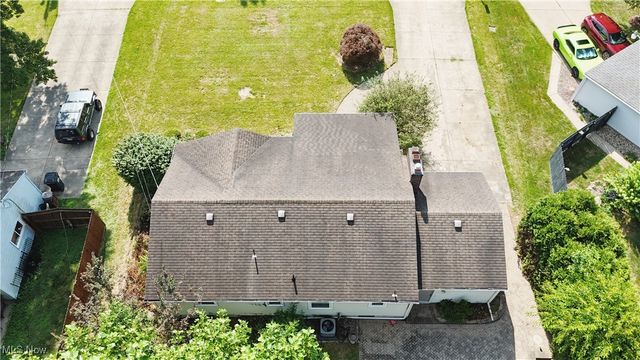 3300 Briarwood Lane, Youngstown, OH 44511