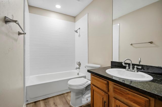 8807 Lakeside Forest Drive, Houston, TX 77088