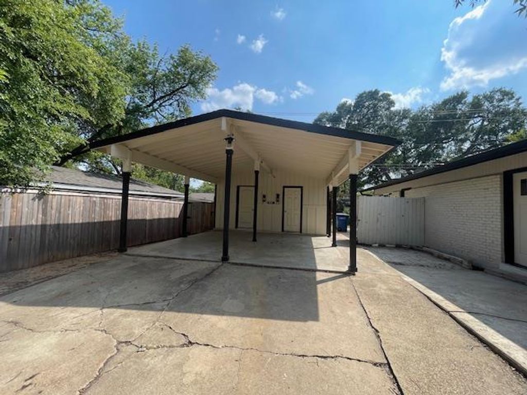 1403 Braes Ridge DR A, Austin, TX 78723