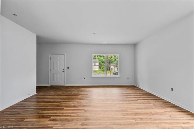 1215 R C Baldwin Avenue, High Point, NC 27260
