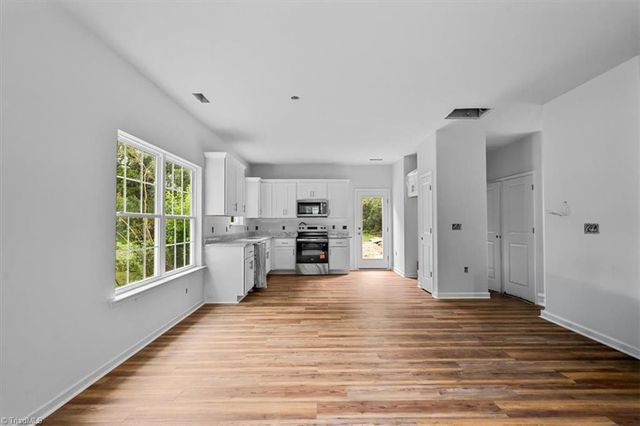 1215 R C Baldwin Avenue, High Point, NC 27260