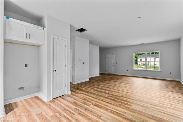 1215 R C Baldwin Avenue, High Point, NC 27260