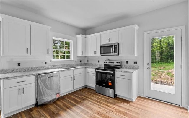 1215 R C Baldwin Avenue, High Point, NC 27260