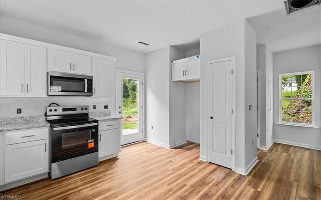 1215 R C Baldwin Avenue, High Point, NC 27260