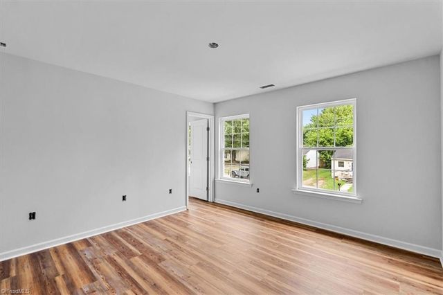1215 R C Baldwin Avenue, High Point, NC 27260