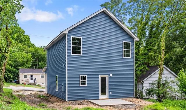 1215 R C Baldwin Avenue, High Point, NC 27260
