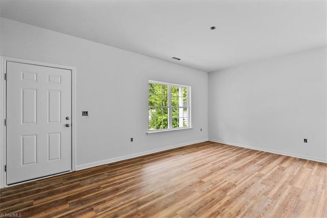 1215 R C Baldwin Avenue, High Point, NC 27260