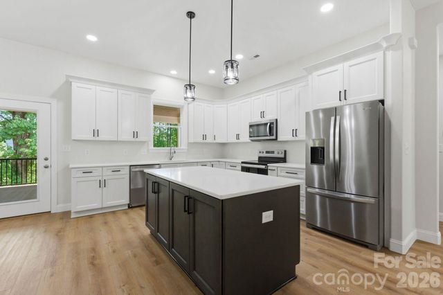 2442 Falcon Lane, Statesville, NC 28625