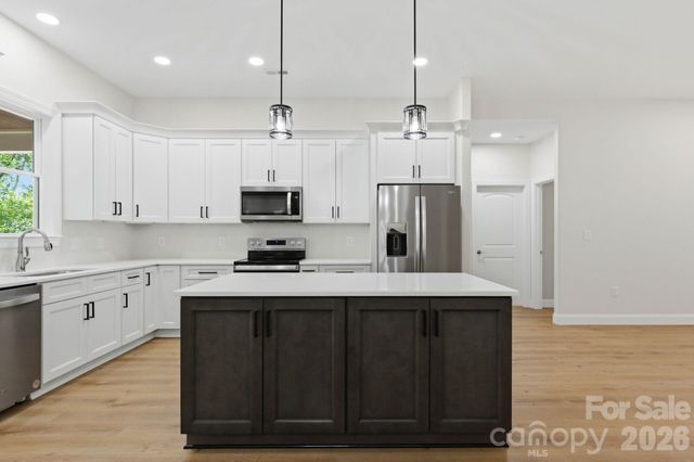 2442 Falcon Lane, Statesville, NC 28625