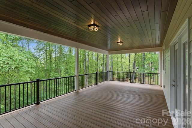 2442 Falcon Lane, Statesville, NC 28625