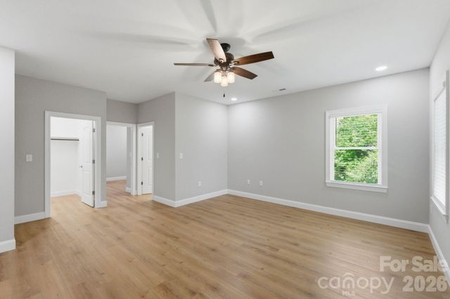 2442 Falcon Lane, Statesville, NC 28625