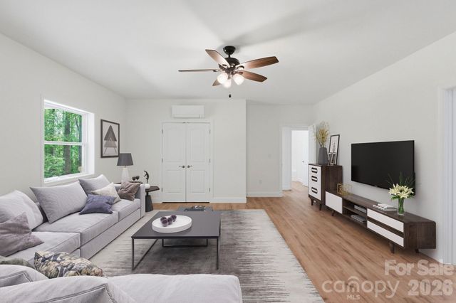 2442 Falcon Lane, Statesville, NC 28625