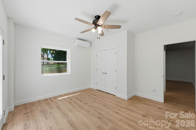 2442 Falcon Lane, Statesville, NC 28625