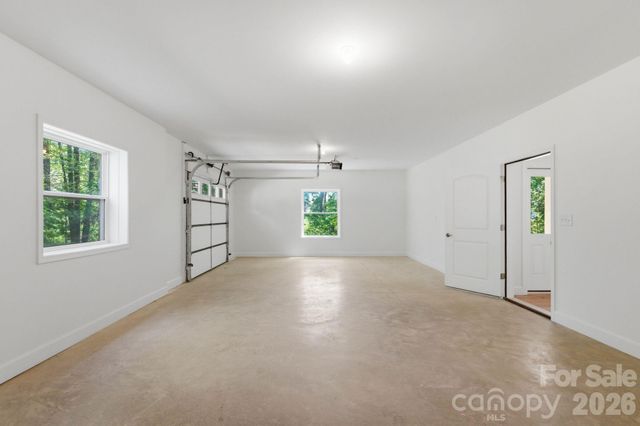 2442 Falcon Lane, Statesville, NC 28625