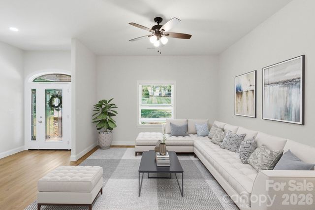2442 Falcon Lane, Statesville, NC 28625