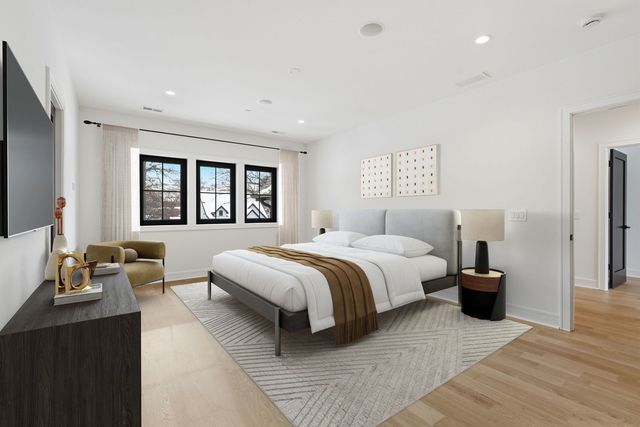 1100 Lois Avenue, Park Ridge, IL 60068