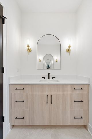 1100 Lois Avenue, Park Ridge, IL 60068