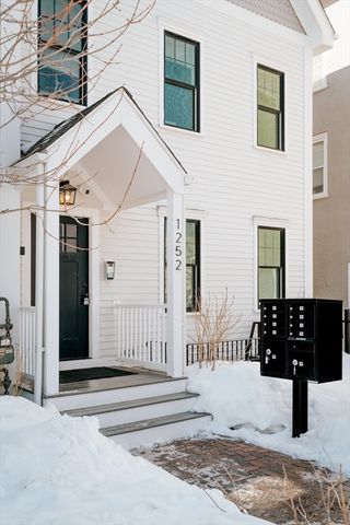 1252 Broadway 4, Somerville, MA 02144
