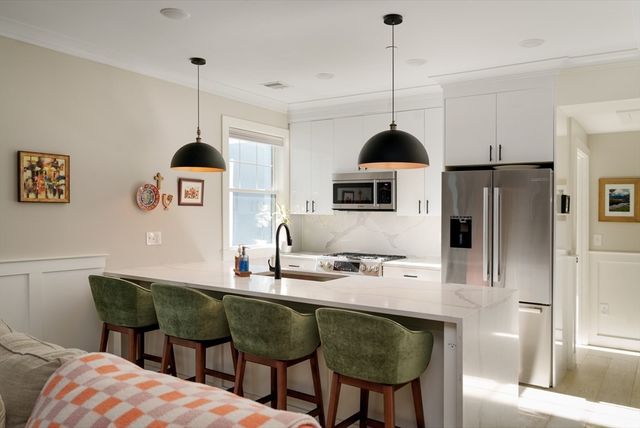 1252 Broadway 4, Somerville, MA 02144