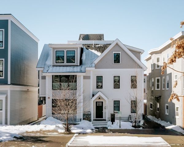 1252 Broadway 4, Somerville, MA 02144