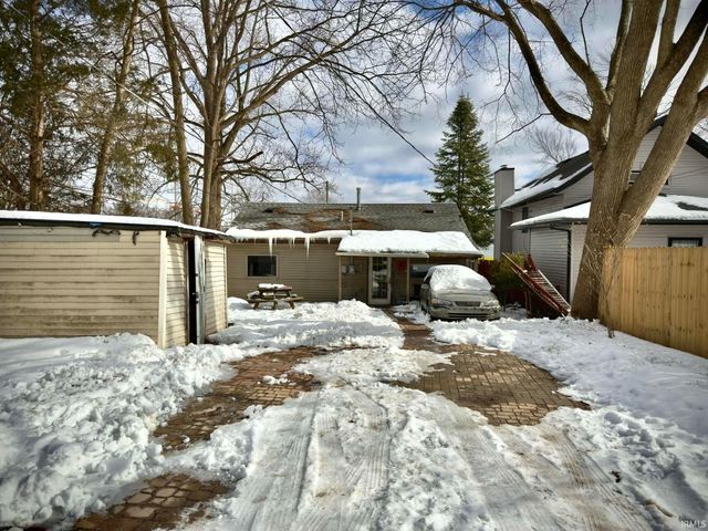 1353 N Olive Street, South Bend, IN 46628