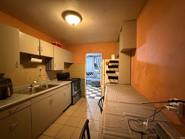 1353 N Olive Street, South Bend, IN 46628