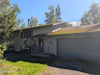 3260 E Anaheim Drive, Wasilla, AK 99654