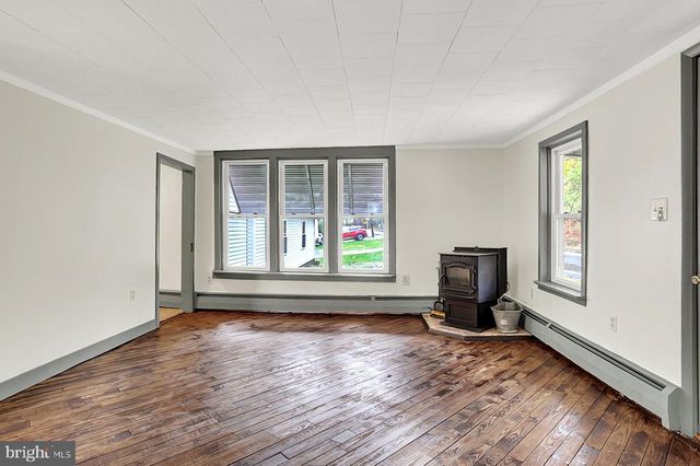 1755 POTTSVILLE ST, Lykens, PA 17048