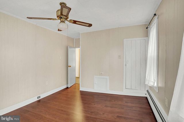 1755 POTTSVILLE ST, Lykens, PA 17048