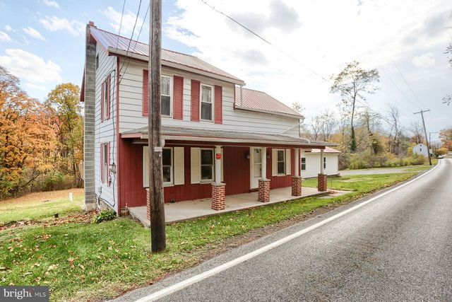 1755 POTTSVILLE ST, Lykens, PA 17048