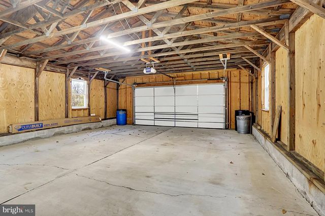 1755 POTTSVILLE ST, Lykens, PA 17048