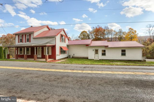 1755 POTTSVILLE ST, Lykens, PA 17048