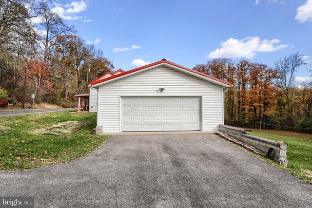 1755 POTTSVILLE ST, Lykens, PA 17048