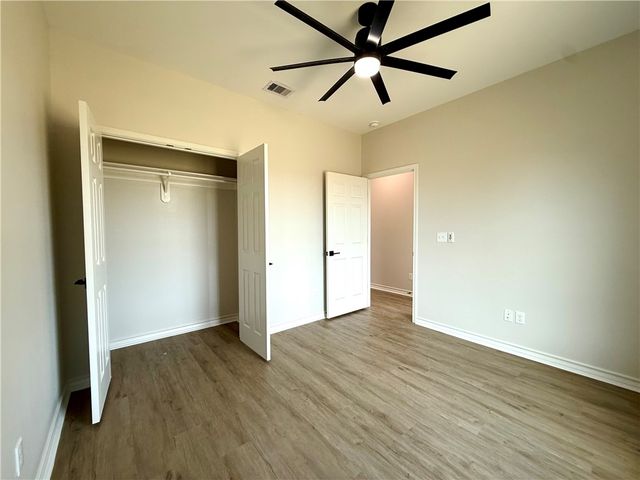 1508 Marine Dr, Corpus Christi, TX 78418