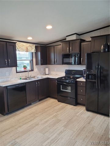 4029 Seneca Parkway 55, Niagara, NY 14304
