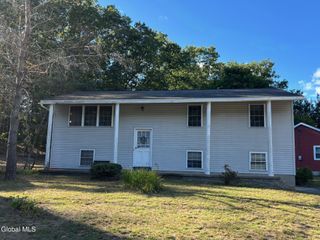101 Hathorn Boulevard, Saratoga Springs, NY 12866