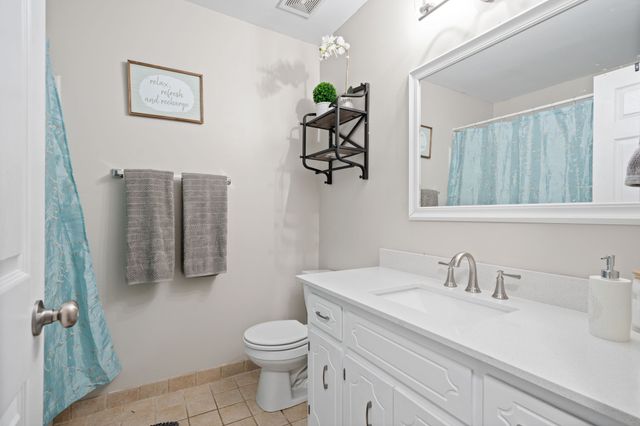 2311 Raleigh Ct Apt B, Clarksville, TN 37043