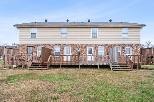 2311 Raleigh Ct Apt B, Clarksville, TN 37043