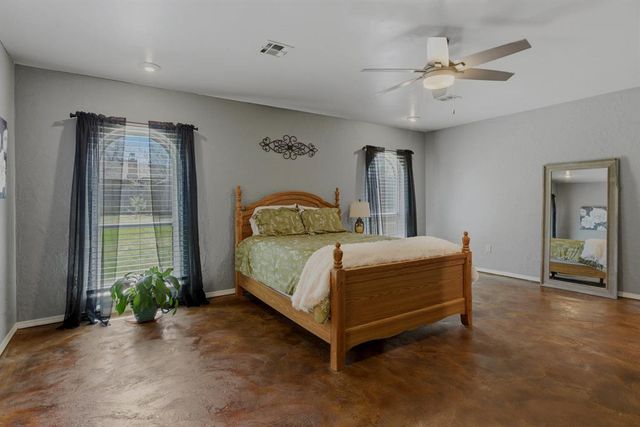 1924 E Willow Creek Terrace, Mustang, OK 73064
