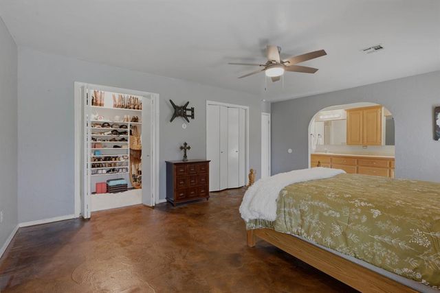 1924 E Willow Creek Terrace, Mustang, OK 73064