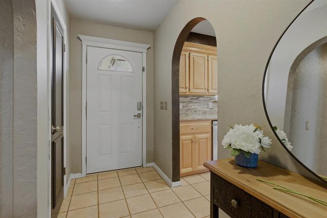 1924 E Willow Creek Terrace, Mustang, OK 73064