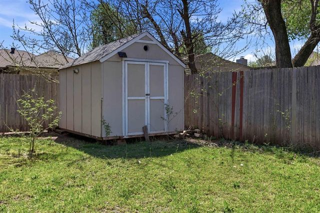 1924 E Willow Creek Terrace, Mustang, OK 73064